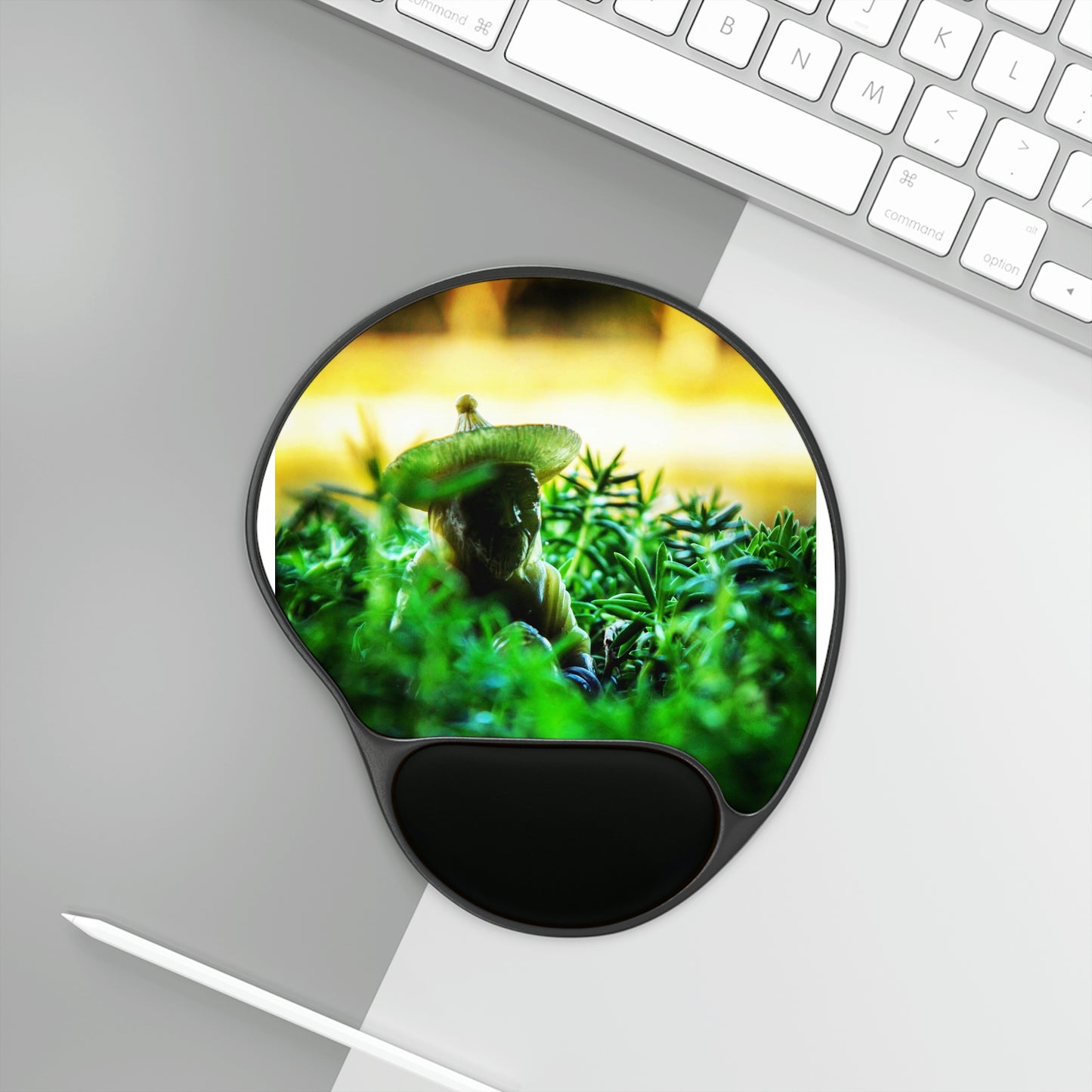 Green Buddha -Mouse Pad With Wrist Rest