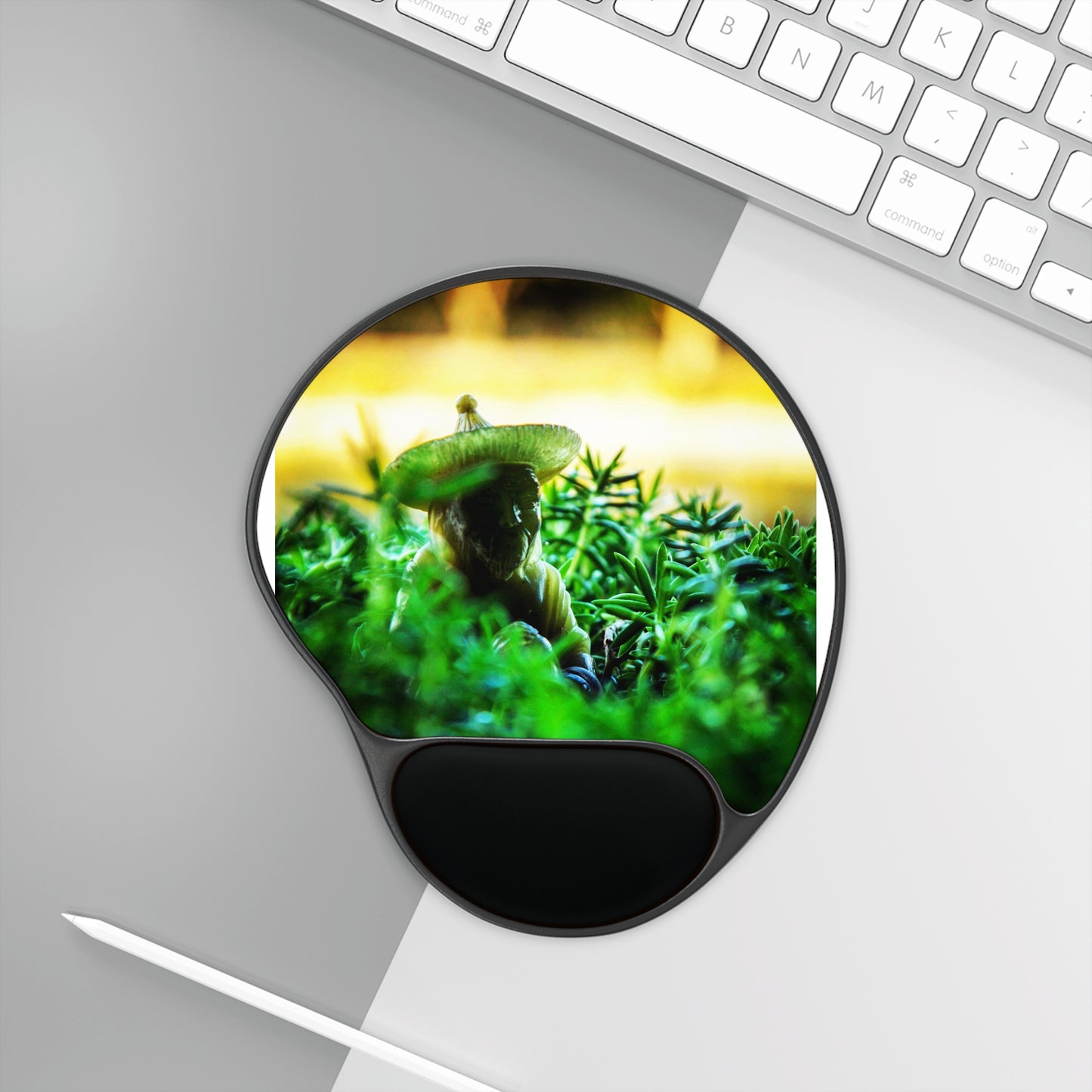 Green Buddha -Mouse Pad With Wrist Rest