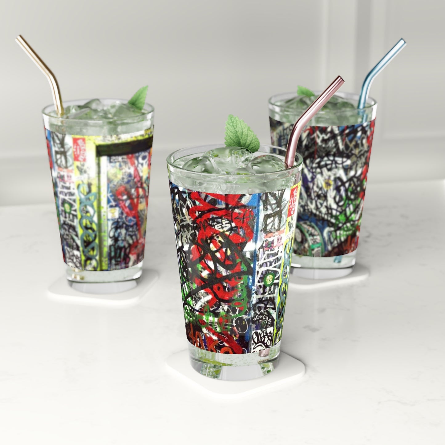 NYC graffiti-Pint Glass, 16oz